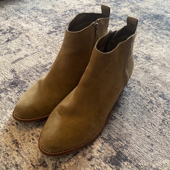 Dolce Vita suede boots - Picture 3 of 4